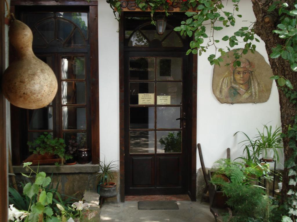 Oazis Family Hotel Lovech Ngoại thất bức ảnh