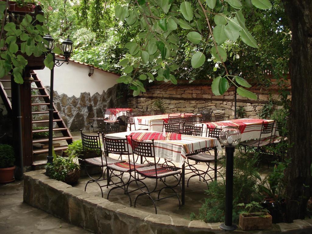 Oazis Family Hotel Lovech Ngoại thất bức ảnh