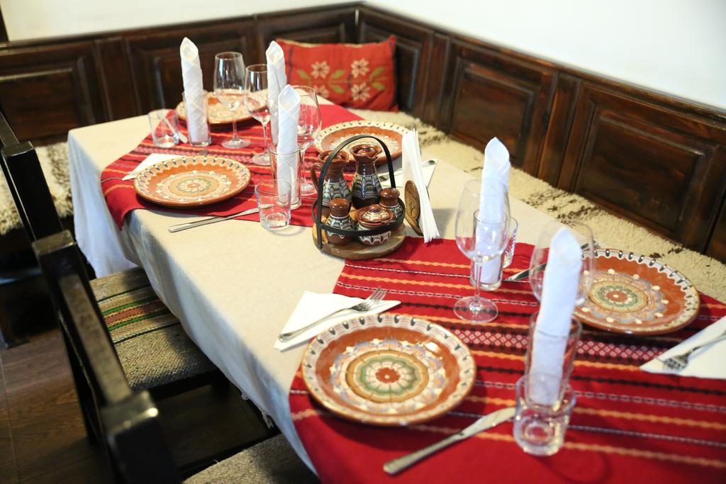 Oazis Family Hotel Lovech Ngoại thất bức ảnh
