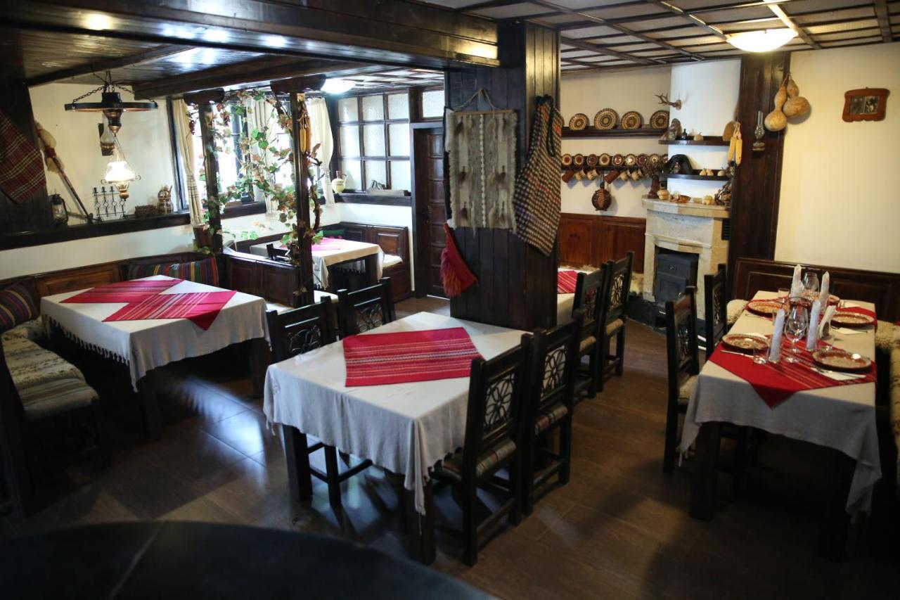 Oazis Family Hotel Lovech Ngoại thất bức ảnh