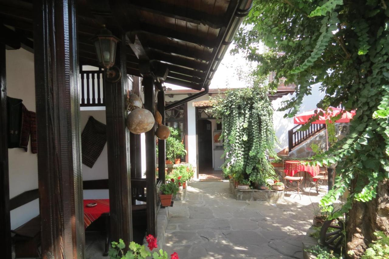 Oazis Family Hotel Lovech Ngoại thất bức ảnh