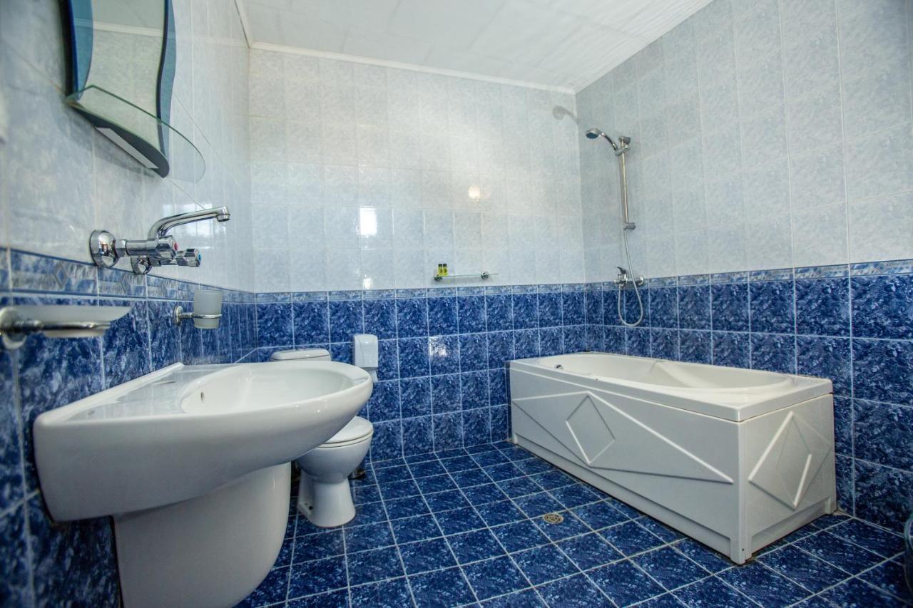 Oazis Family Hotel Lovech Ngoại thất bức ảnh