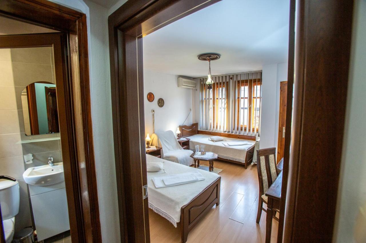 Oazis Family Hotel Lovech Ngoại thất bức ảnh