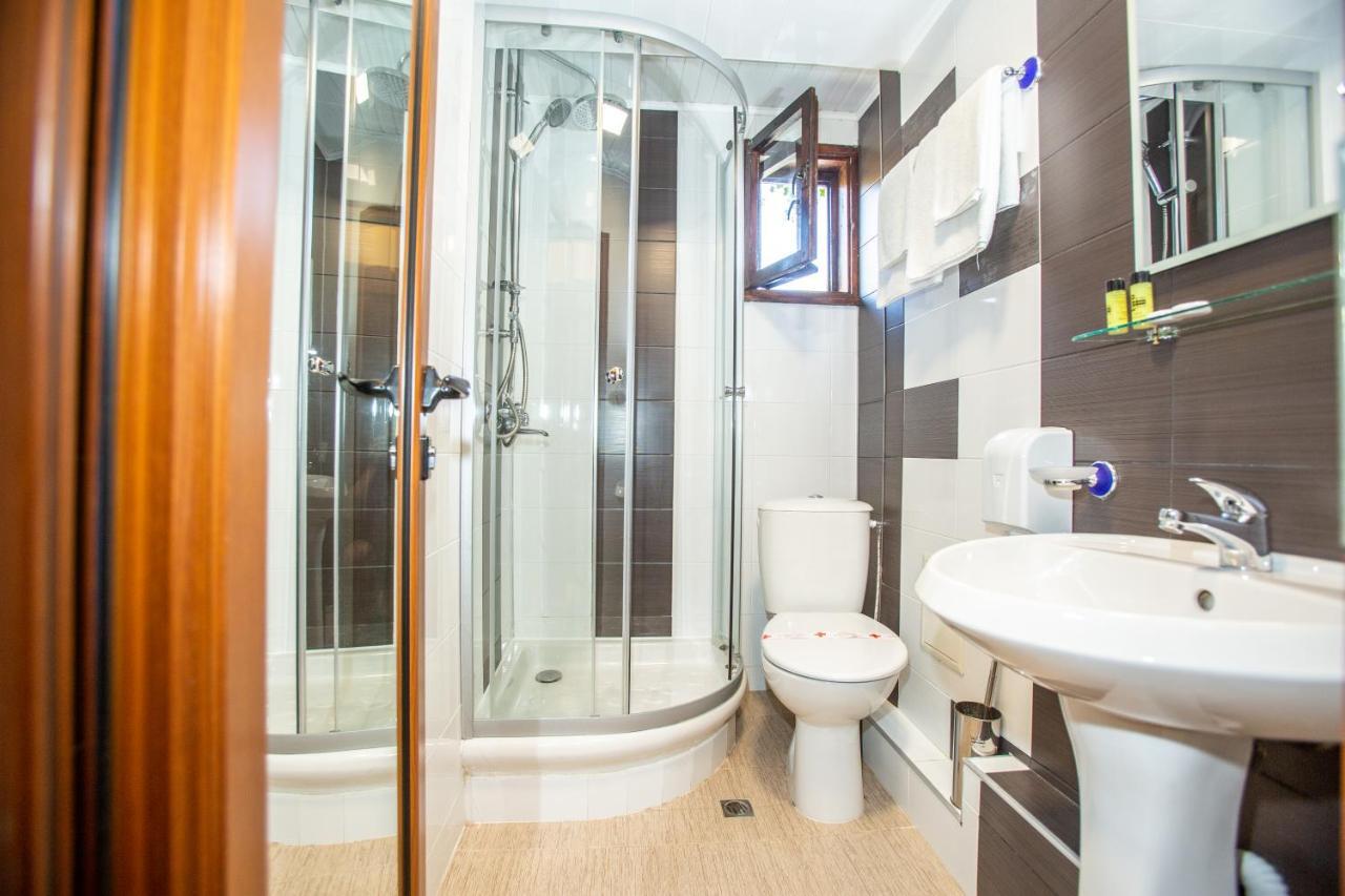 Oazis Family Hotel Lovech Ngoại thất bức ảnh