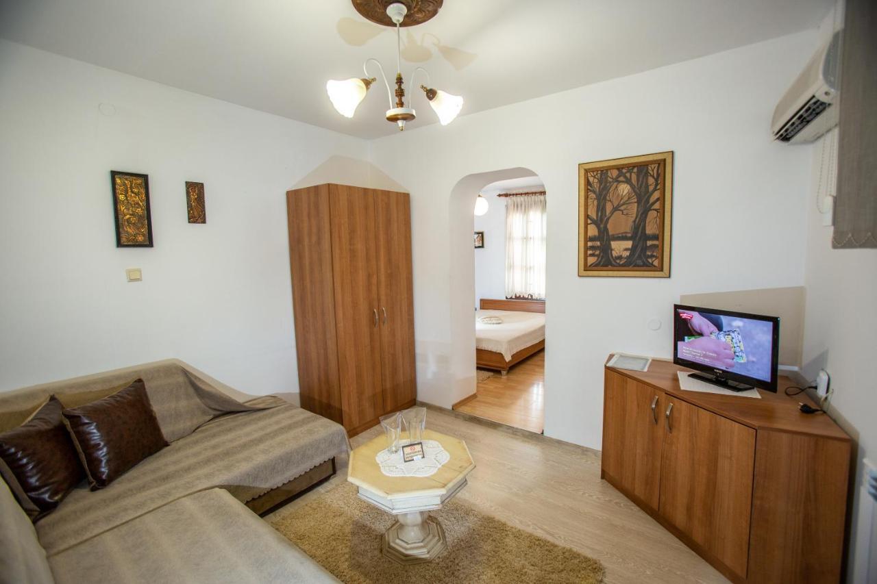 Oazis Family Hotel Lovech Ngoại thất bức ảnh
